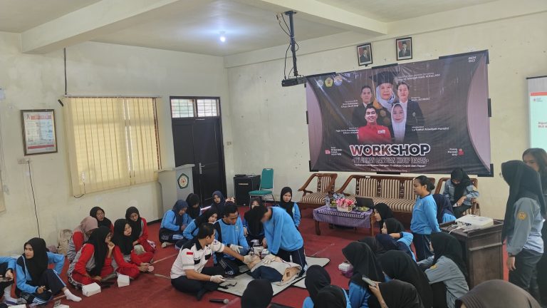 Workshop-Bantuan-Hidup-Dasar-Selamatkan-Nyawa-dengan-Tindakan-Cepat-dan-Tepat-8-768x432